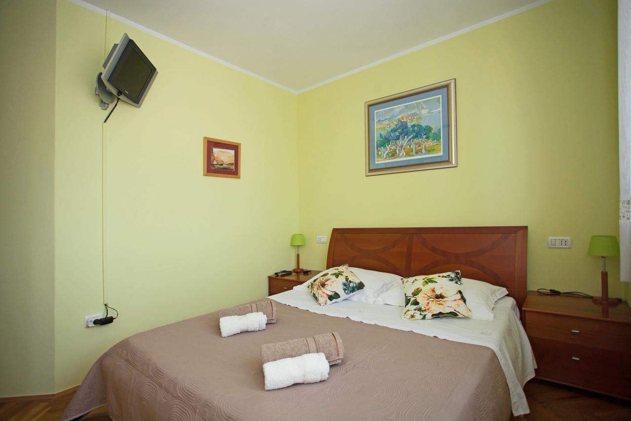 Apartment Pia 로비니 외부 사진