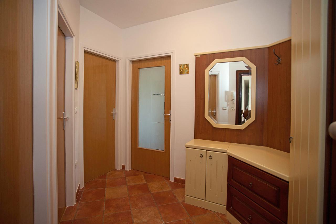 Apartment Pia 로비니 외부 사진
